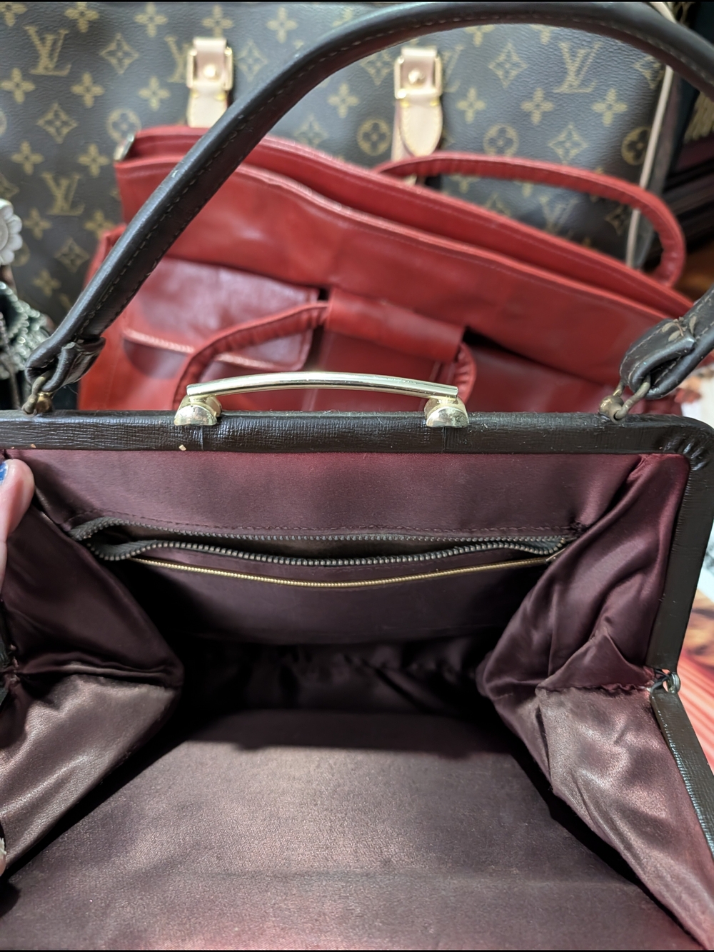 Vintage Structured Brown Top-Handle Satchel with Gold Accent - Picture 3 of 7